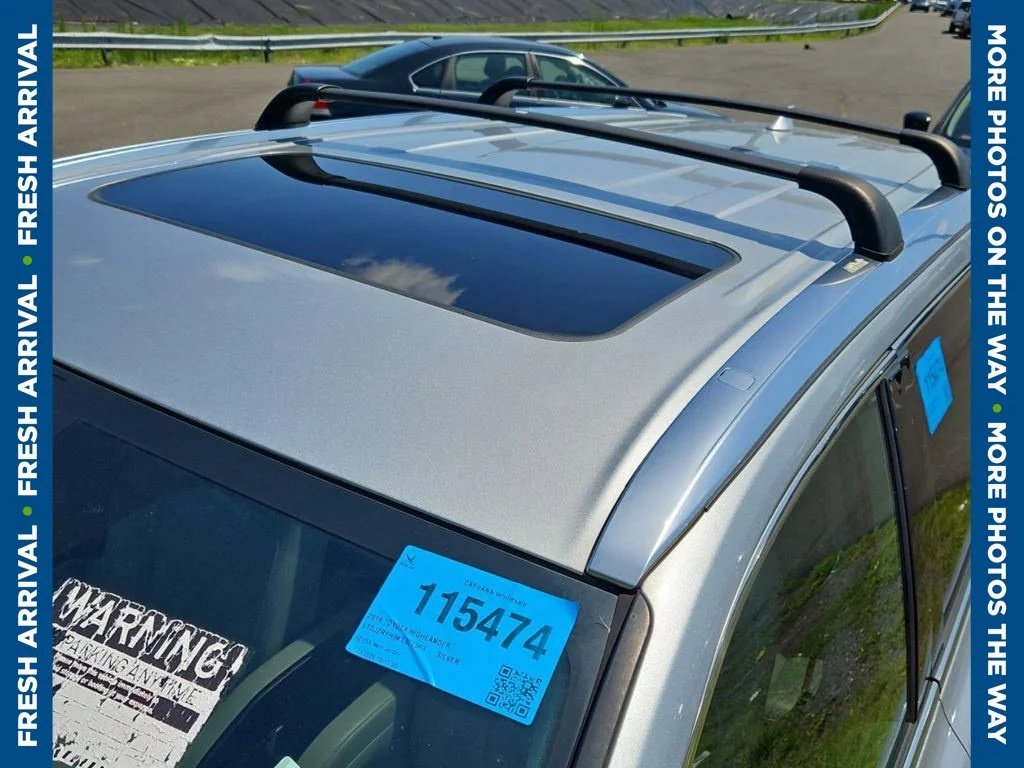Used 2019 Silver Toyota XLE image 6
