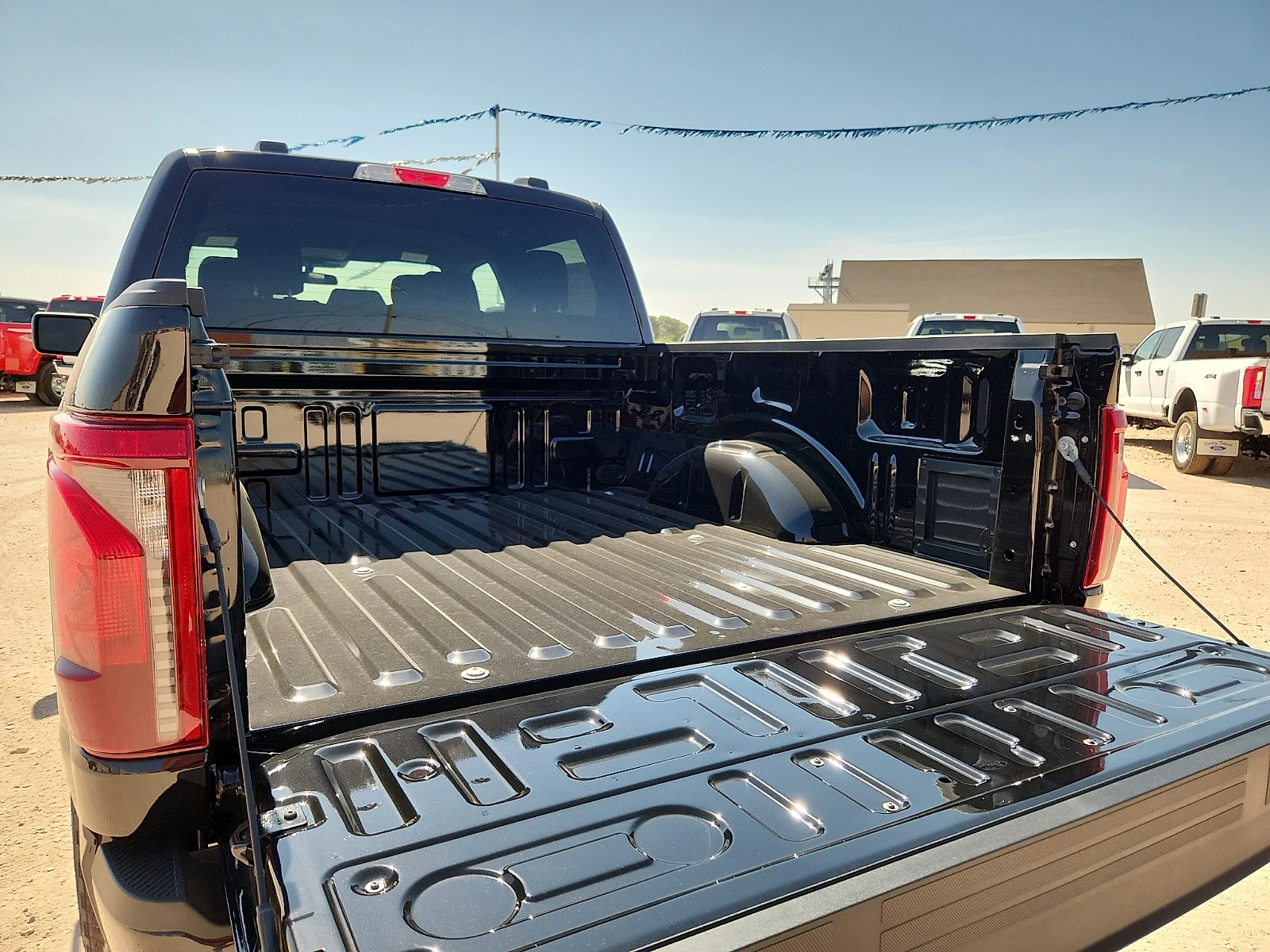 New 2026 Agate Black Metallic Ford XLT image 12