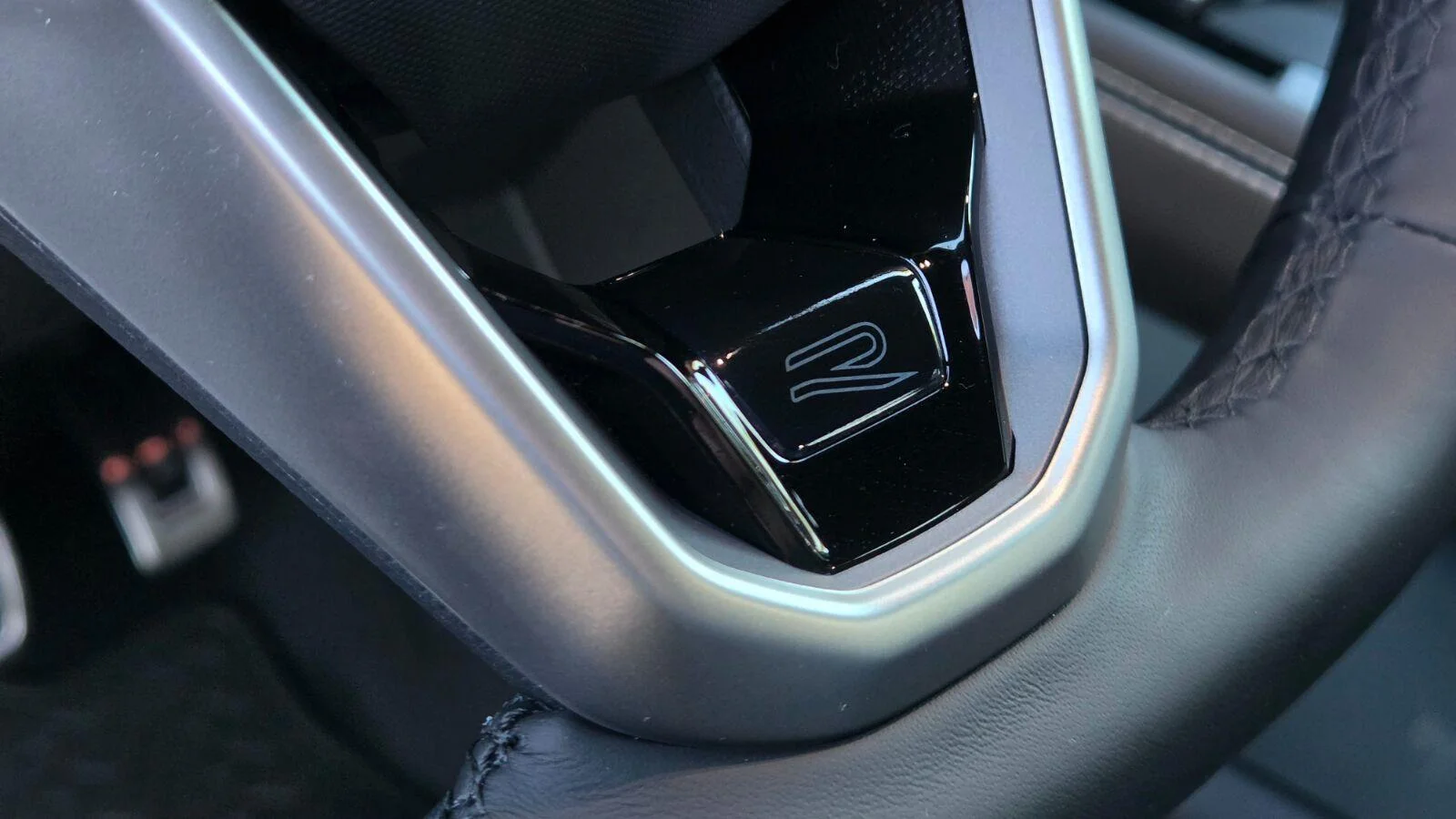 New 2027 Silver Mist Metallic Volkswagen SEL R-Line image 27