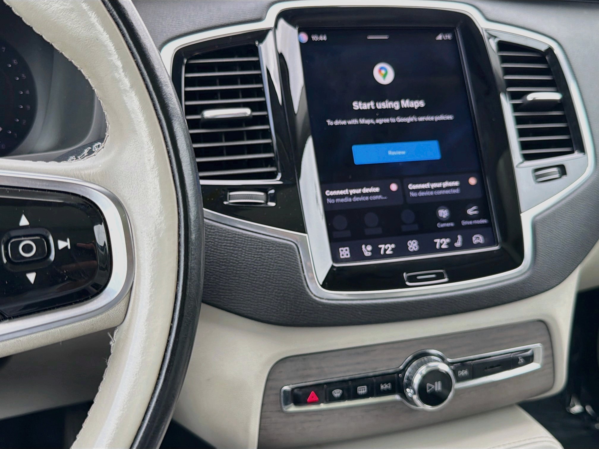 Used 2023 Thunder Gray Metallic Volvo Plus image 29