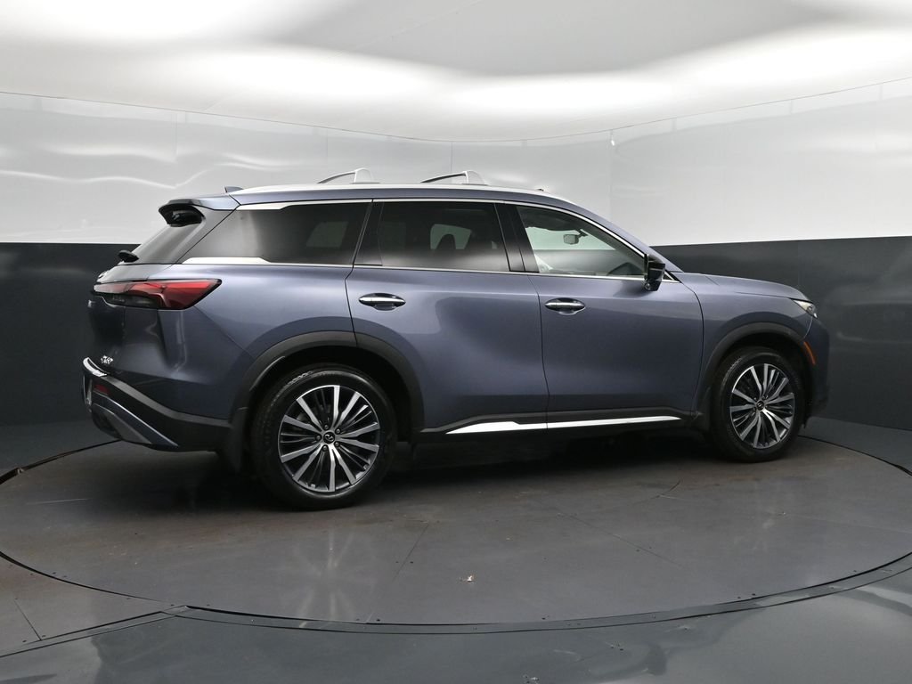 Certified Used 2023 Blue INFINITI Sensory image 8