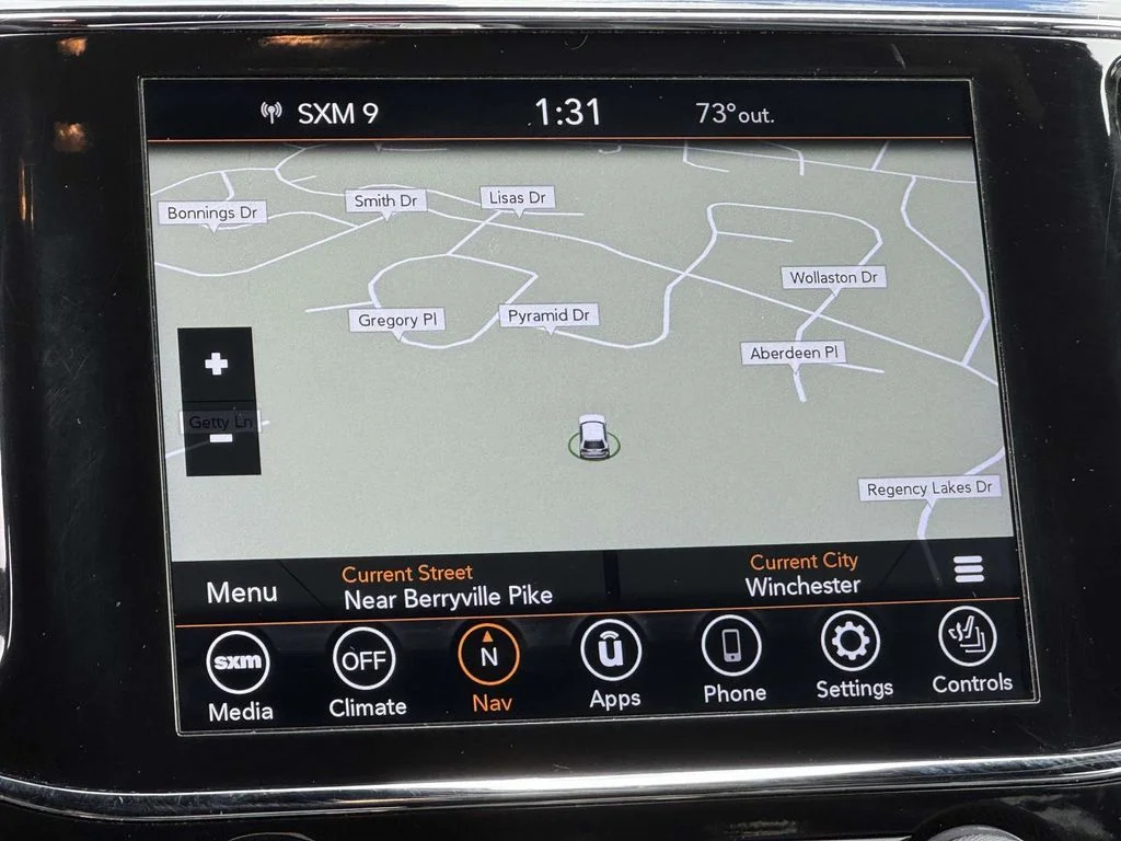 Used 2022 White Jeep Limited image 3