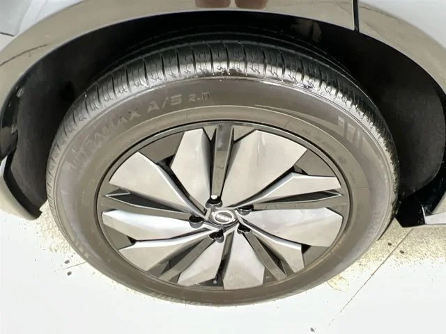 Used 2023 Gray Nissan ENGAGE e-4ORCE image 41
