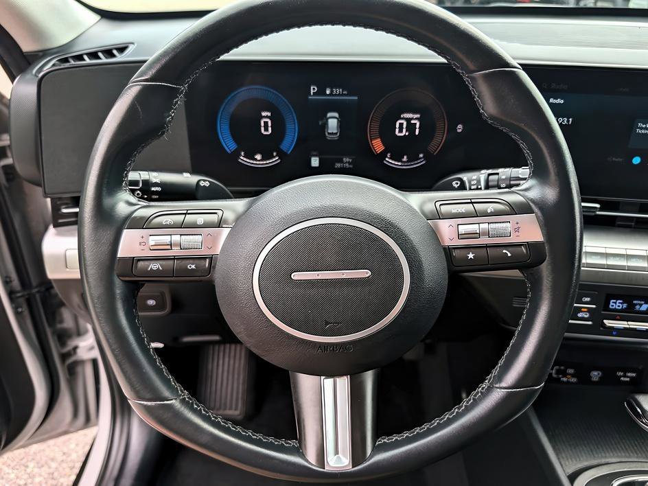 Used 2025 Cyber Gray Metallic Hyundai SEL image 12