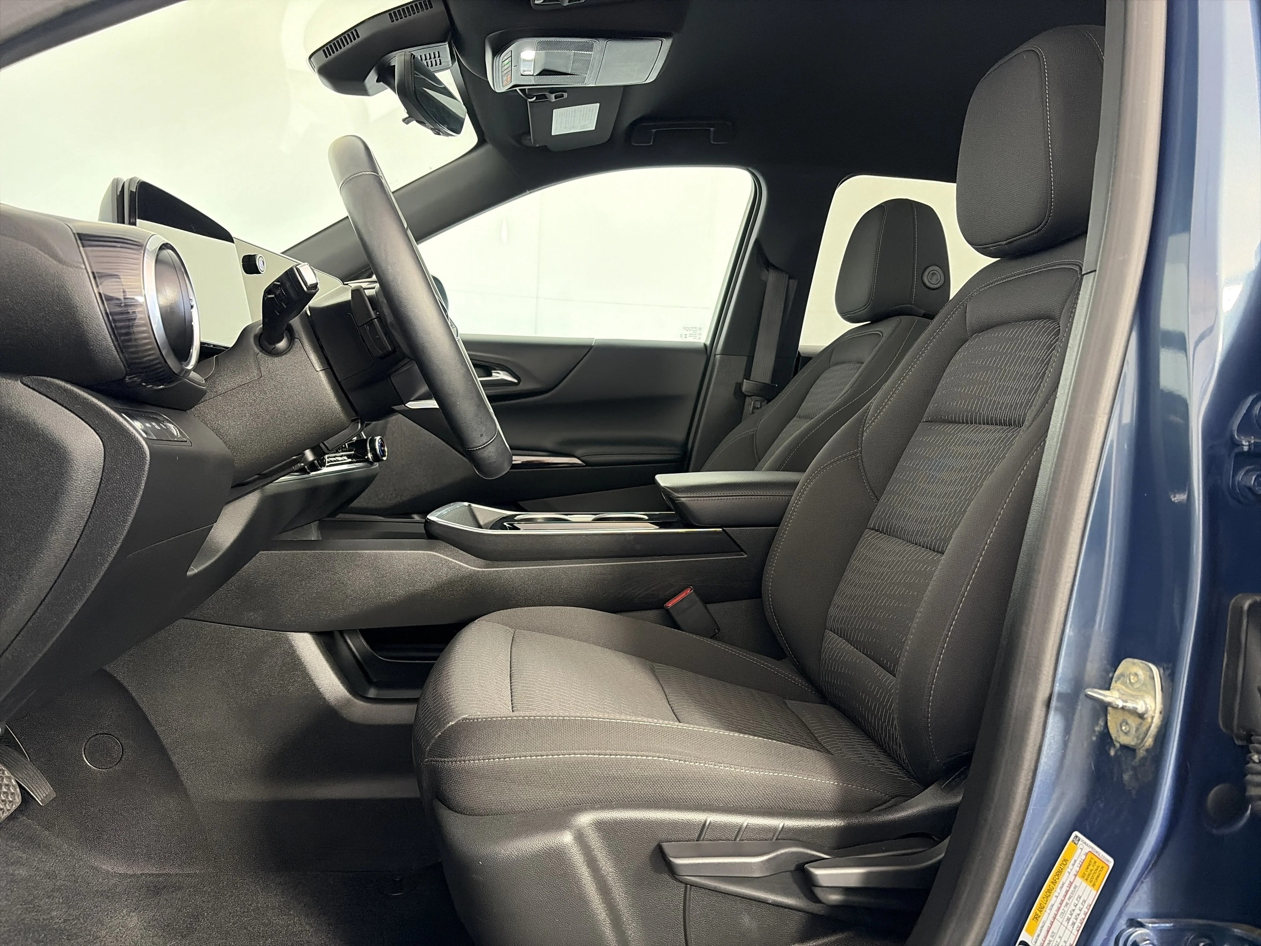 2025 Chevrolet Equinox LT - Photo 6