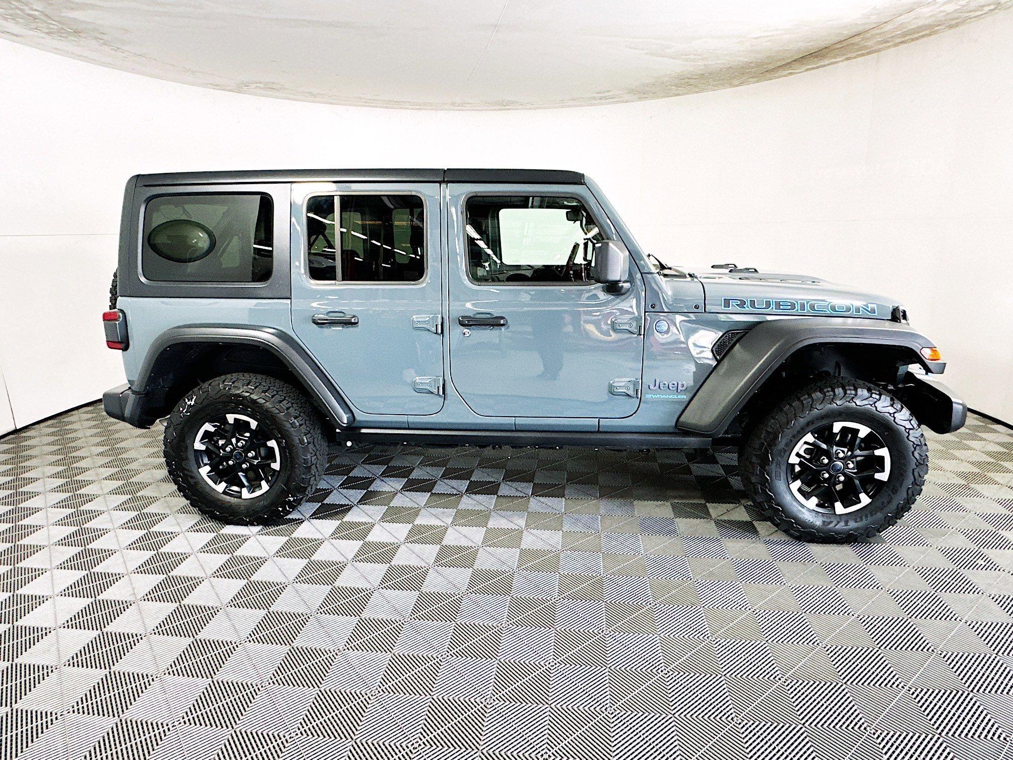 Used 2025 Jeep Wrangler 4xe Rubicon 4XE with VIN 1C4RJXR65SW588241 for sale in Coconut Creek, FL