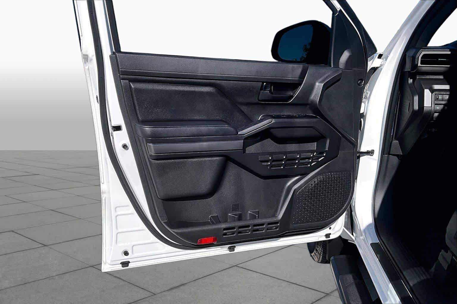 Used 2024 Ice Cap Toyota SR5 image 24