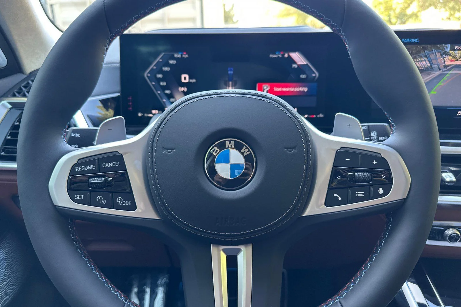 New 2026 Tanzanite Blue II Metallic BMW M60i image 22