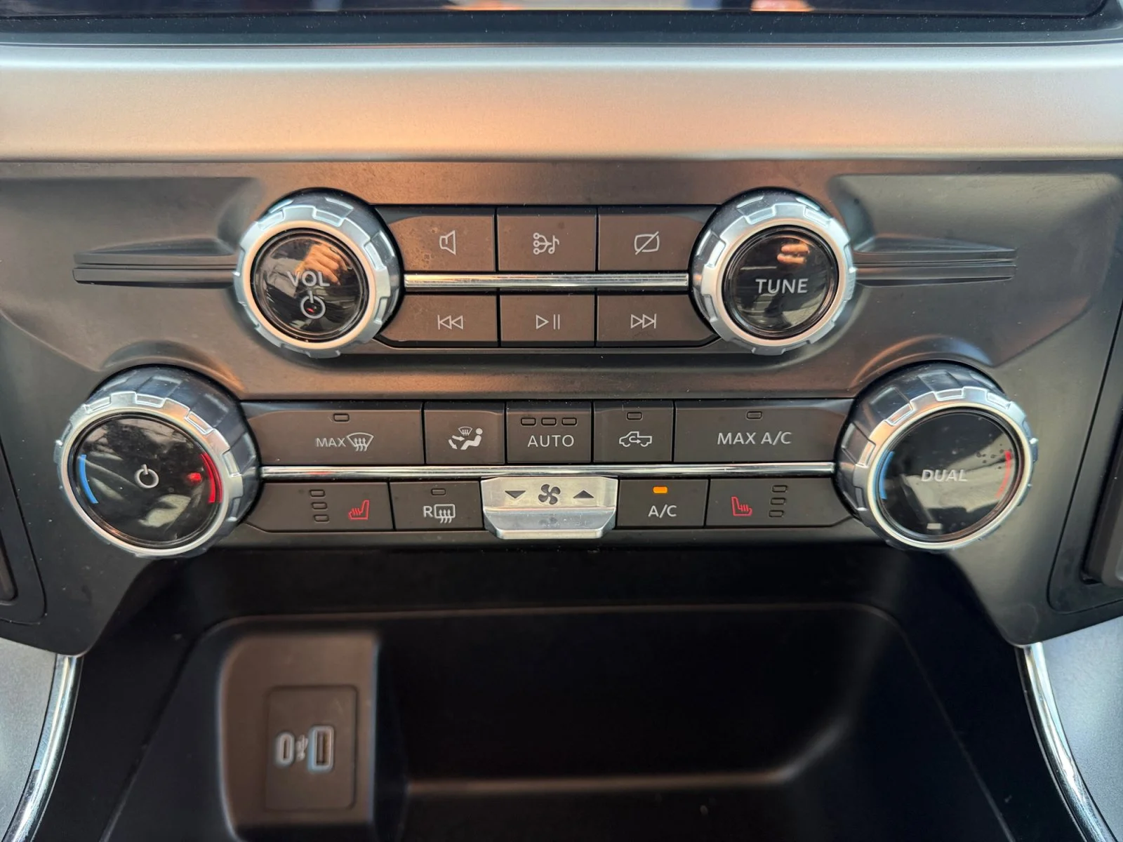 Used 2022  Ford XLT image 15