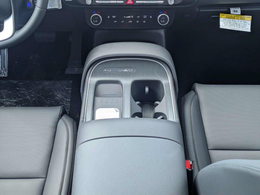 New 2026 White Hyundai Blue SEL 7P image 19