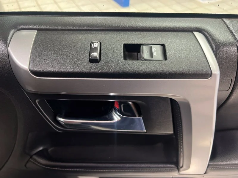 Used 2024  Toyota SR5 Premium image 14