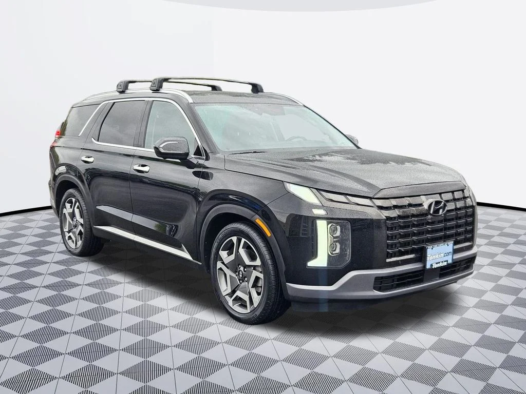 Used 2023 Abyss Black Pearl Hyundai Limited image 8