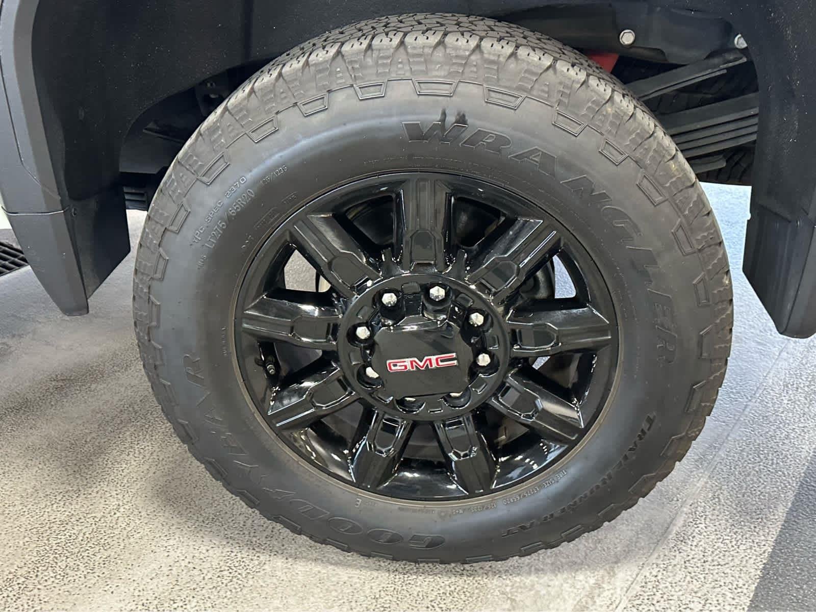 2025 GMC Sierra 3500HD AT4 - Photo 14