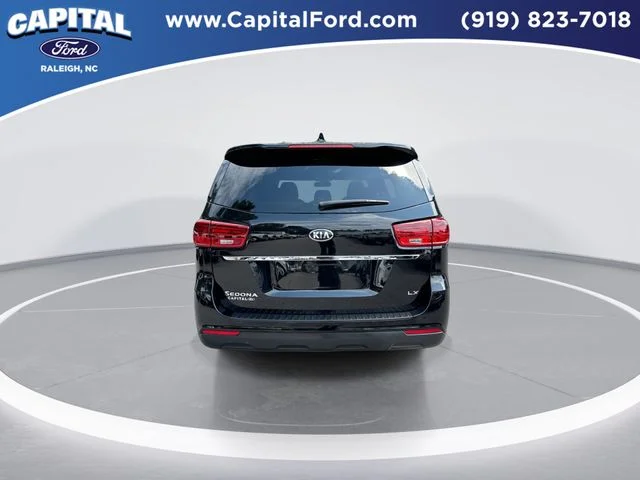 Used 2021 Black Kia LX image 7