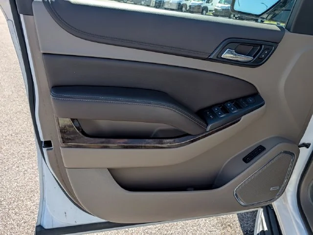 Used 2019 White Chevrolet LT image 10