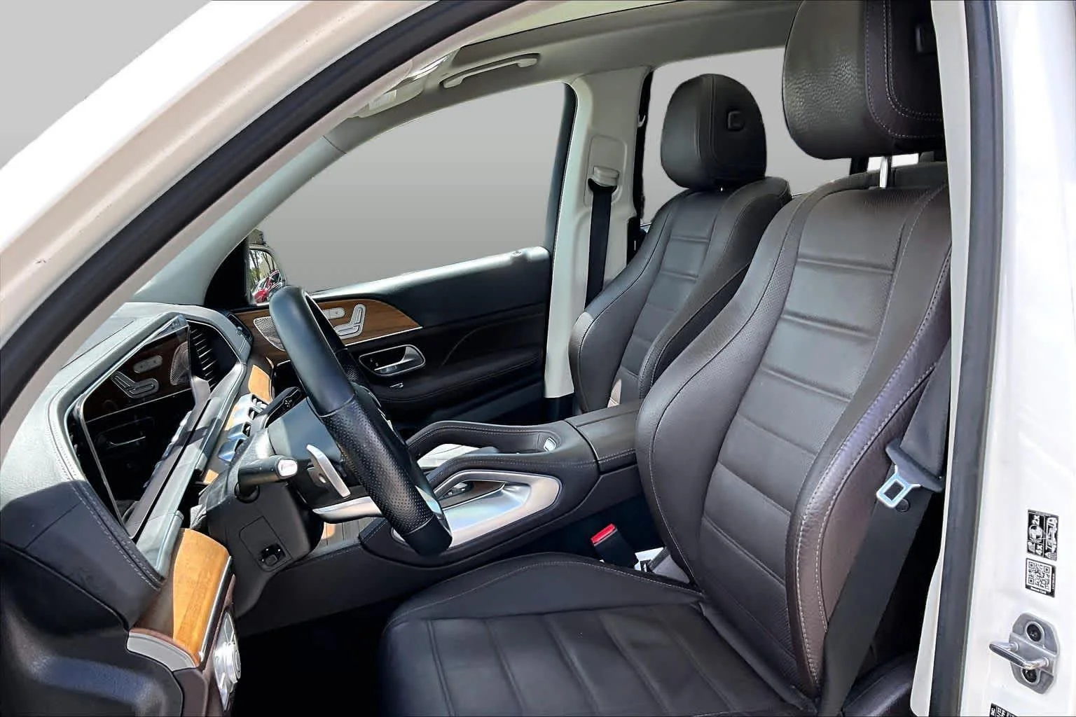 Used 2022 MANUFAKTUR Diamond White Bright Mercedes-Benz GLS 450 image 8