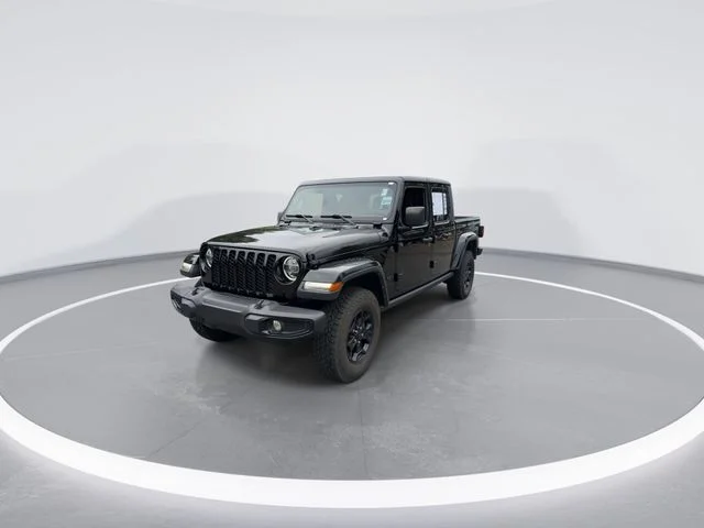 Used 2022 Black Jeep Willys image 4