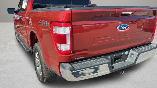 Used 2023 Red Ford Lariat image 42