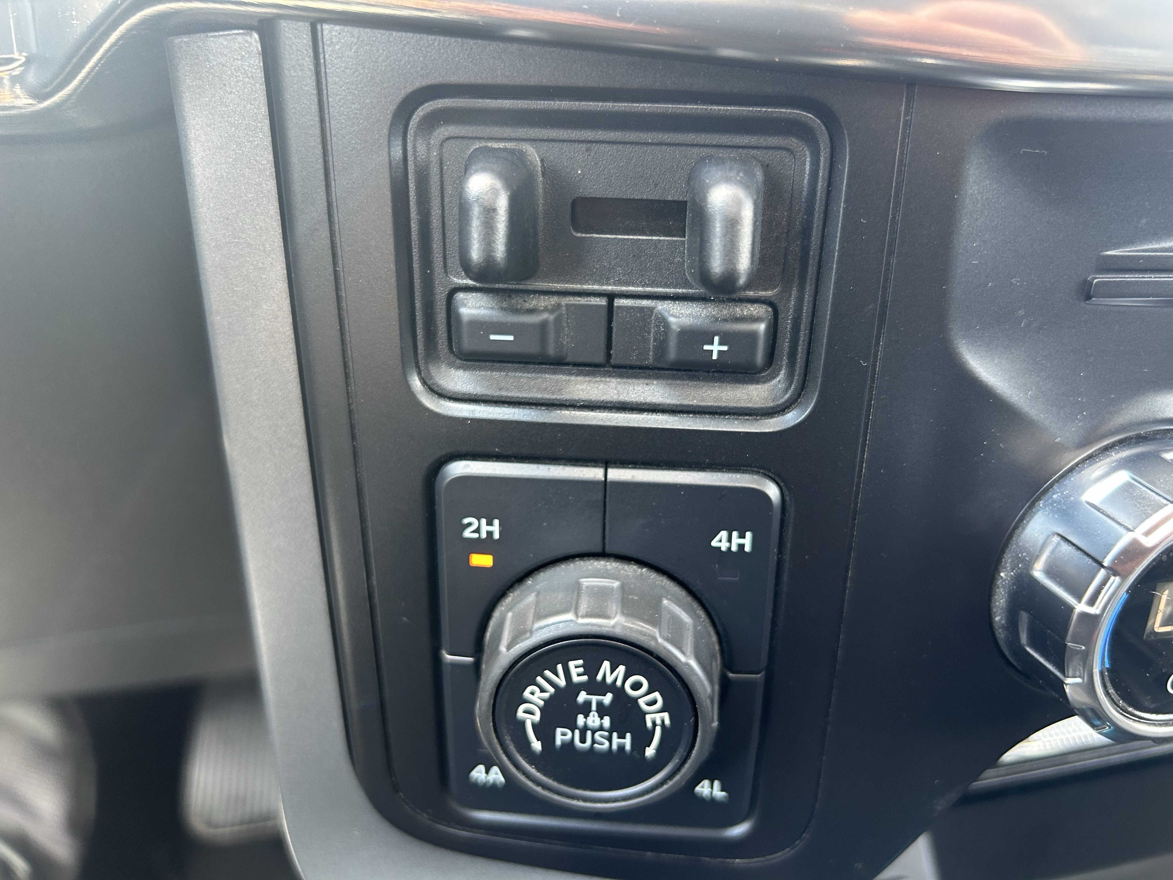 Used 2021 Red Ford LARIAT image 37