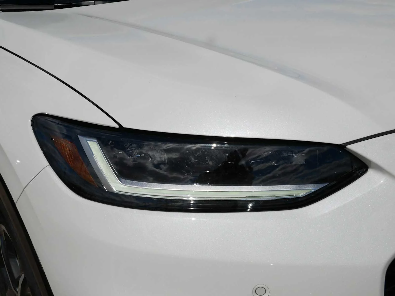 Certified Used 2024 Platinum White Pearl Honda EX-L image 52