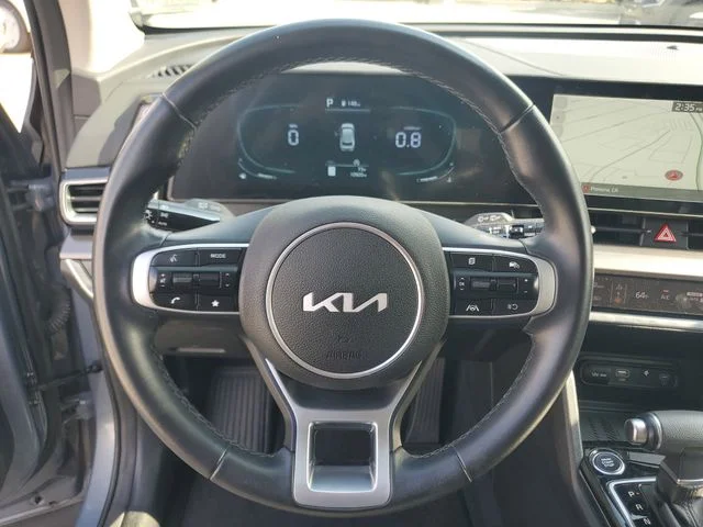 2025 Kia Sportage EX - Photo 21