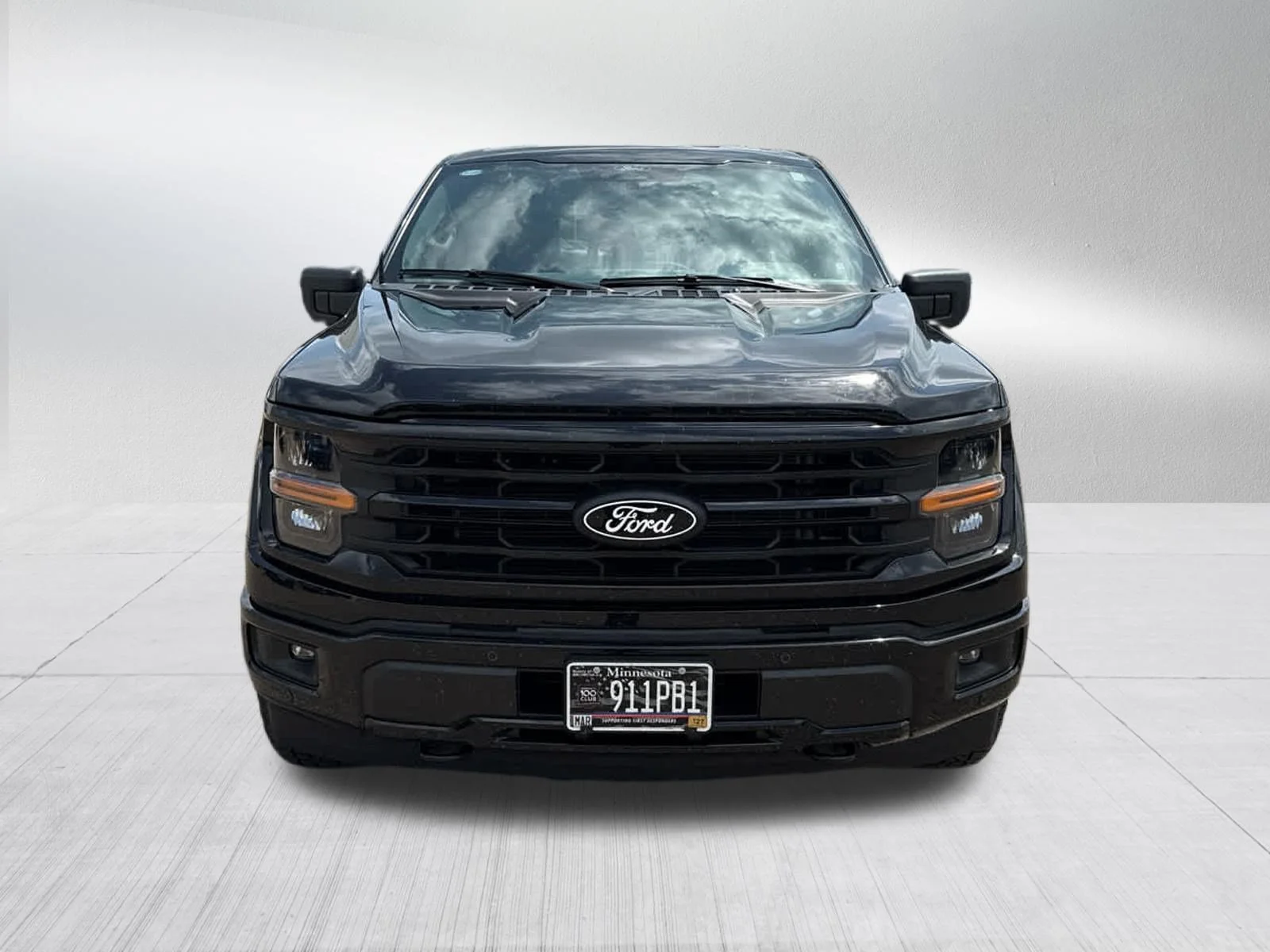 Used 2024 Agate Black Ford XLT image 2