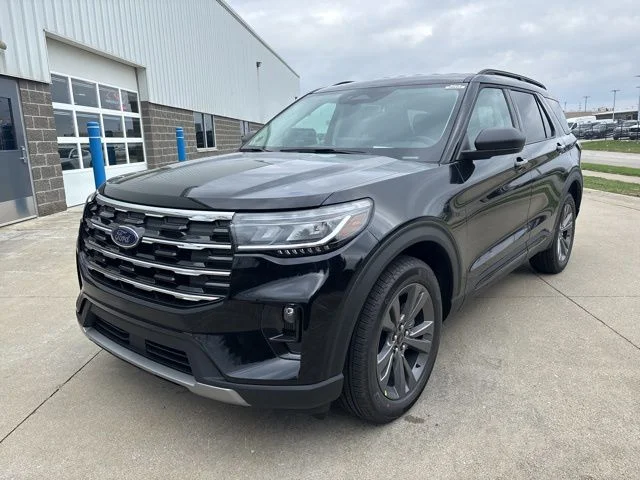 New 2026 Agate Black Metallic Ford Active image 3