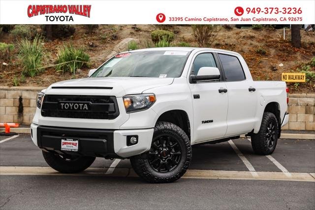 Certified Used 2017 SUPER WHITE Toyota  image 1