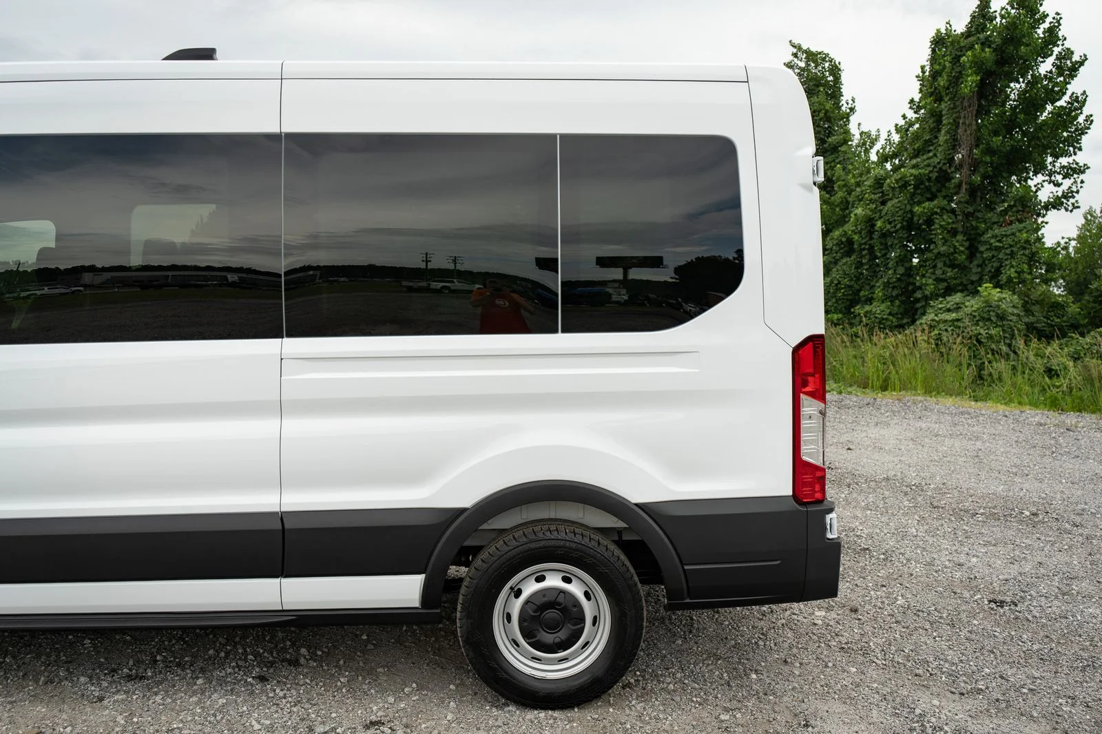 New 2026 Oxford White Ford Passenger Van XL image 6