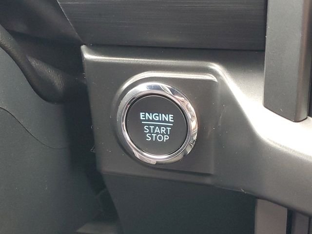 Certified Used 2024 Avalanche Ford XLT image 51