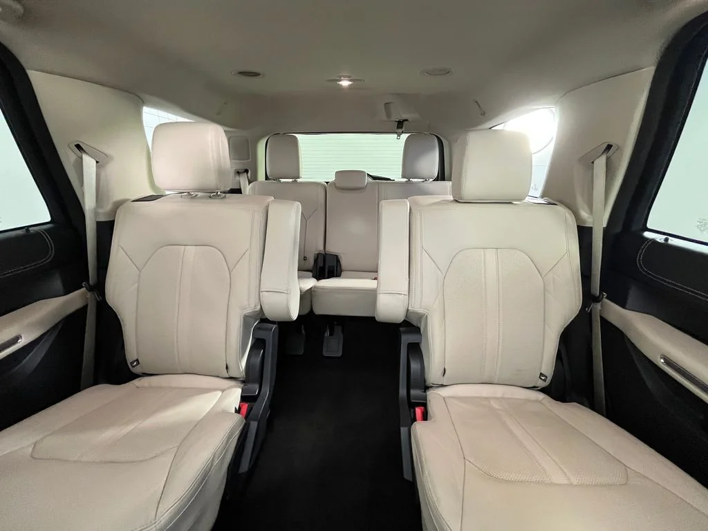 Used 2022 White Ford Platinum image 12