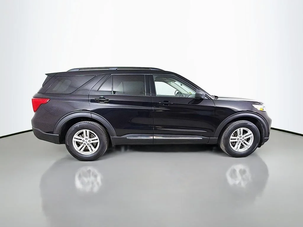 Used 2020 Black Ford XLT image 5