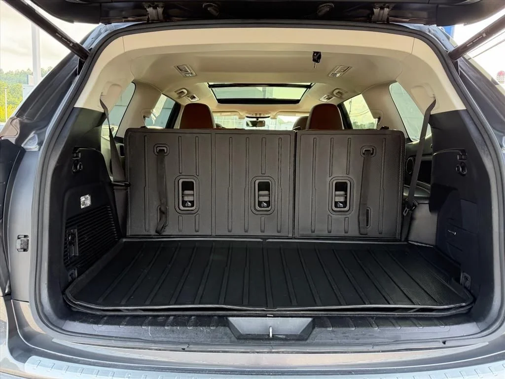 Used 2020 Gray Subaru Touring image 32