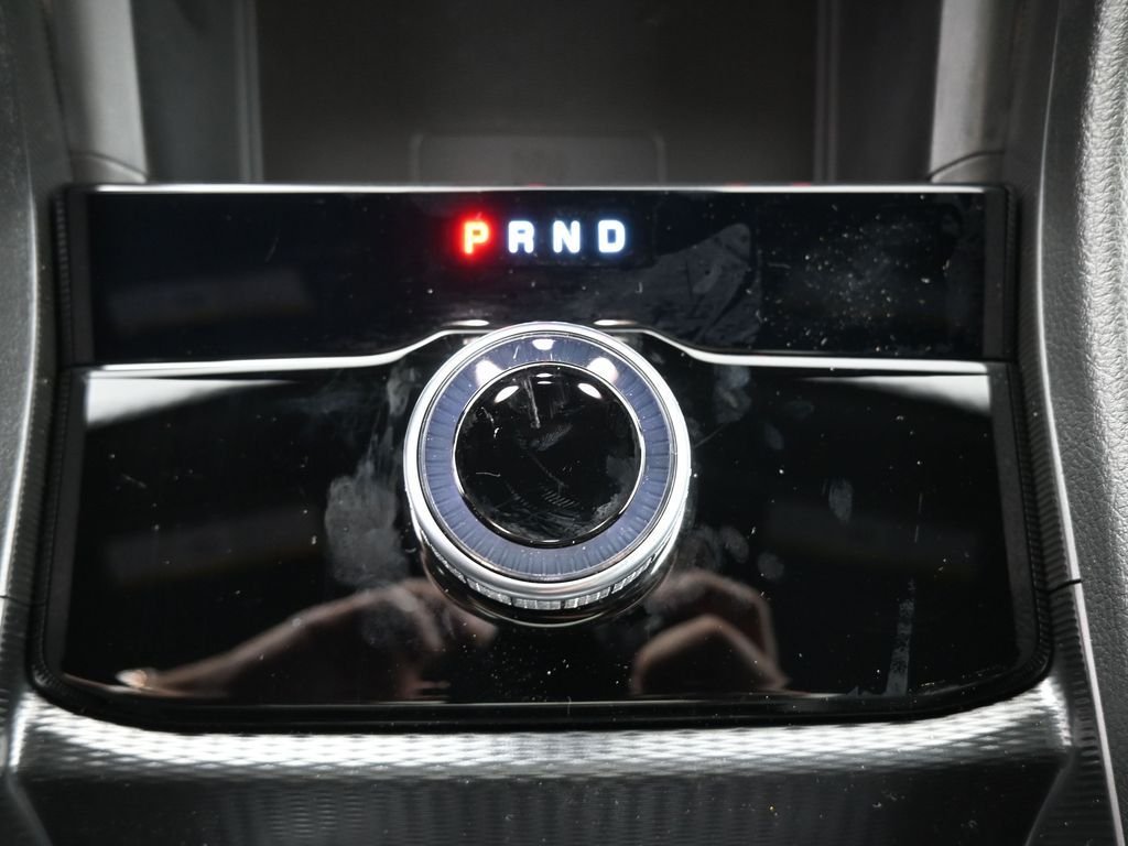 New 2025 Diamond Black Crystal Pearl-Coat Exterior Paint Jeep Altitude X image 3