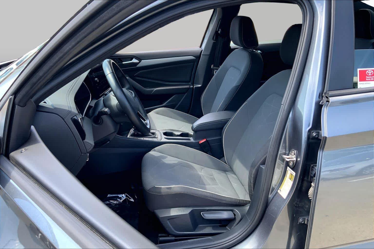 Pre-Owned 2025 Volkswagen Jetta Sport