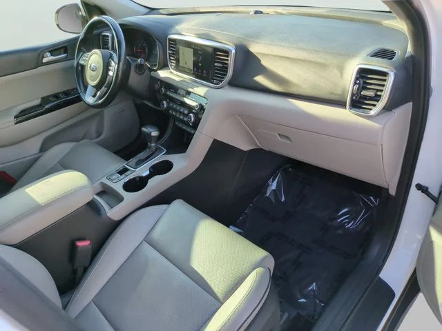 Used 2020 White Kia EX image 11
