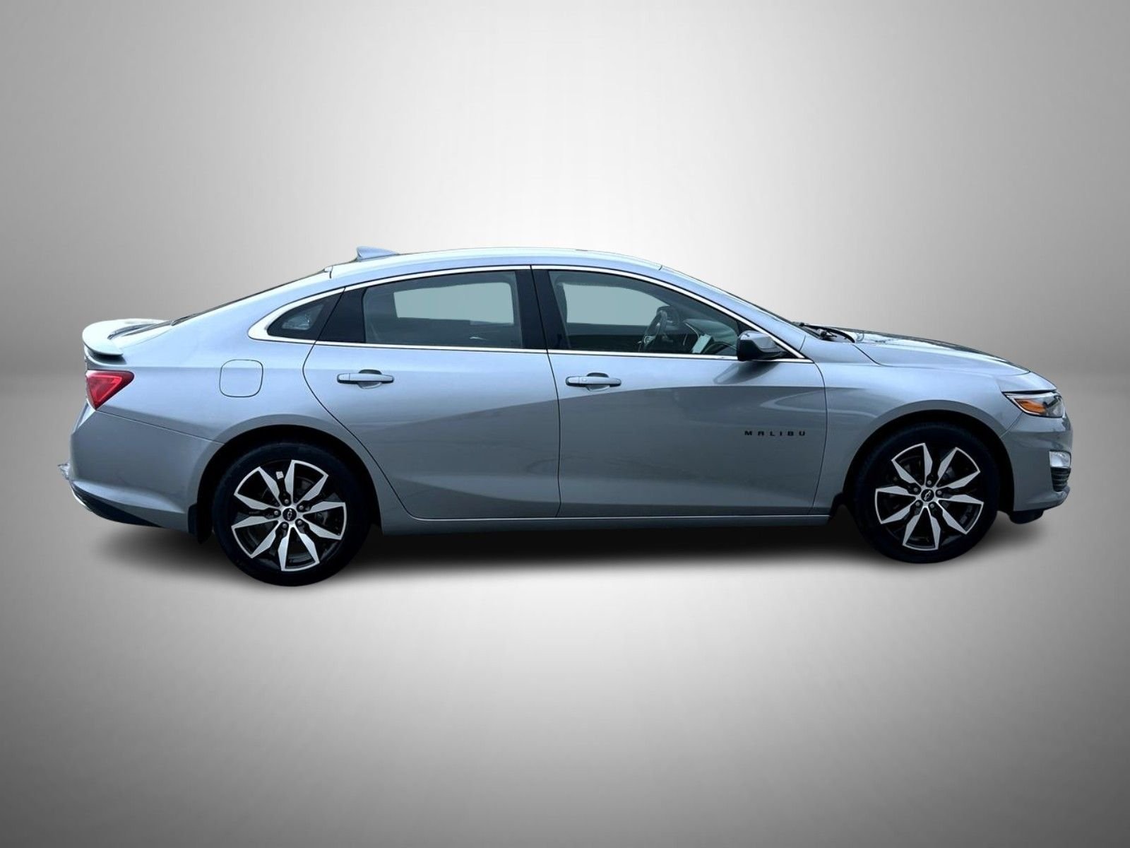 Used 2024 Gray Chevrolet RS image 4