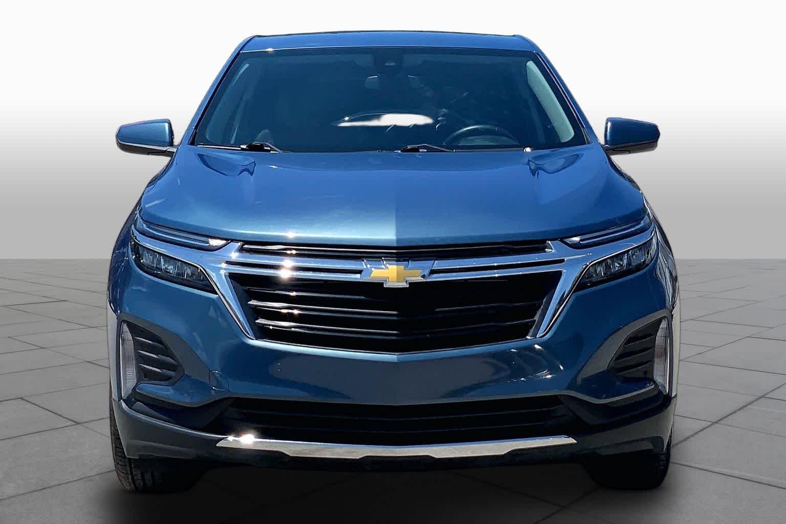 Used 2024 Lakeshore Blue Metallic Chevrolet LT image 4