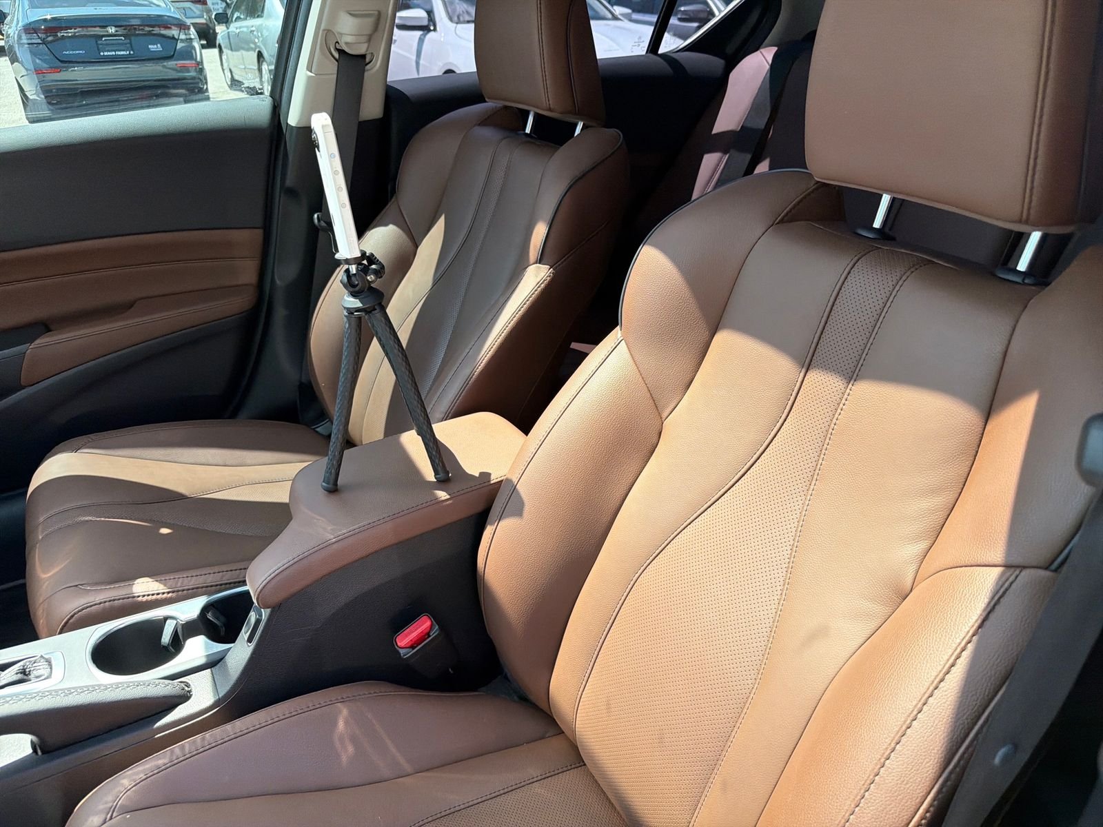 Used 2021 White Acura Premium Package image 21