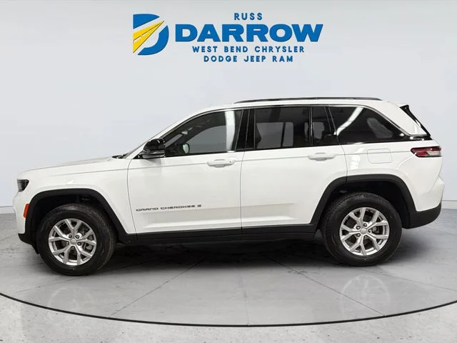 Used 2023 White Jeep Limited image 2
