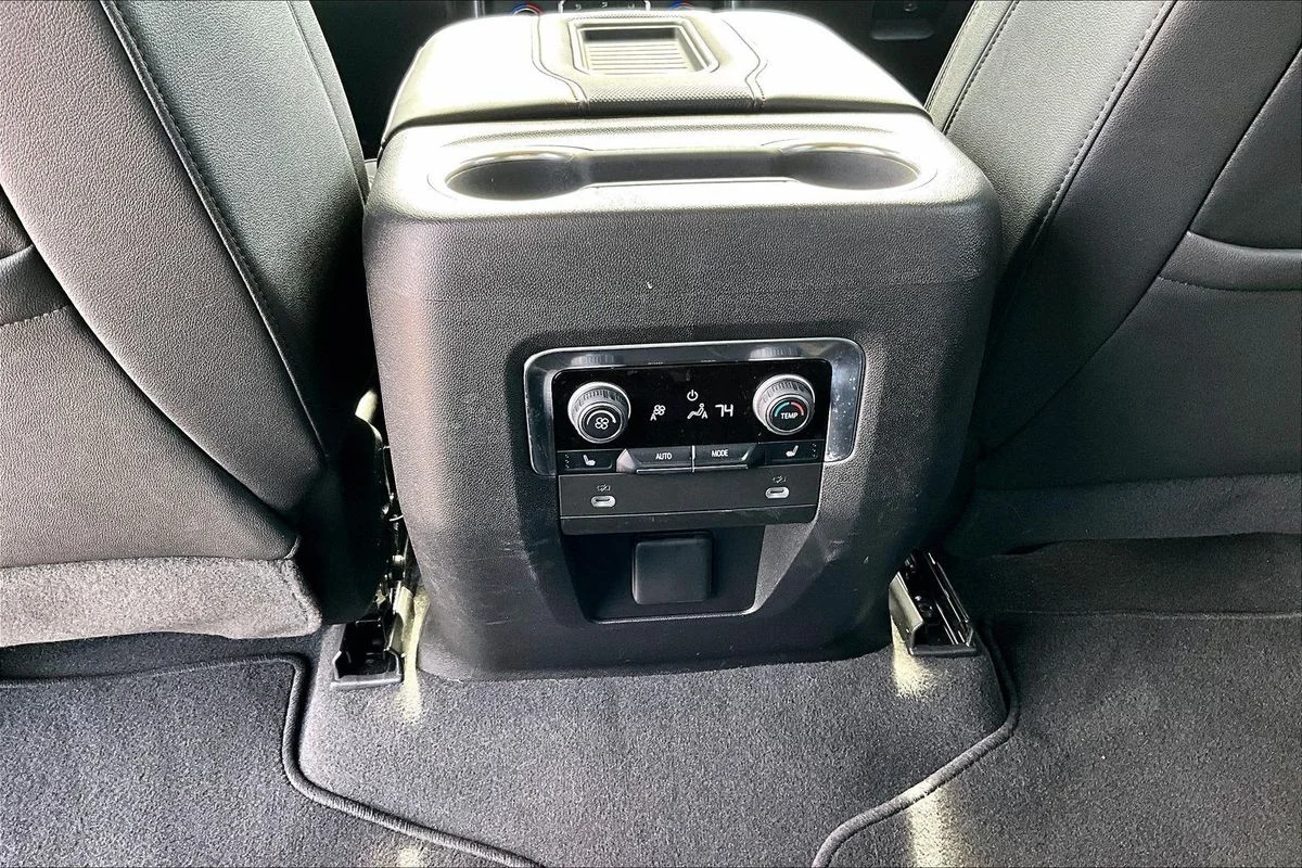 Used 2023  Chevrolet 2WD RST image 10