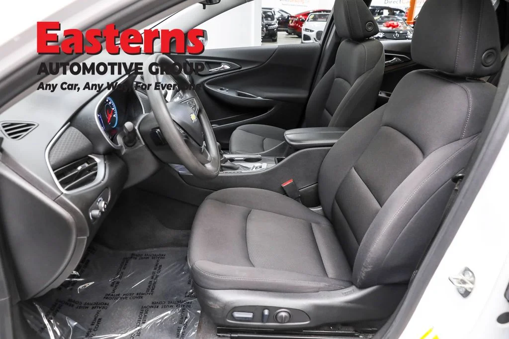 Used 2024 White Chevrolet LT image 14