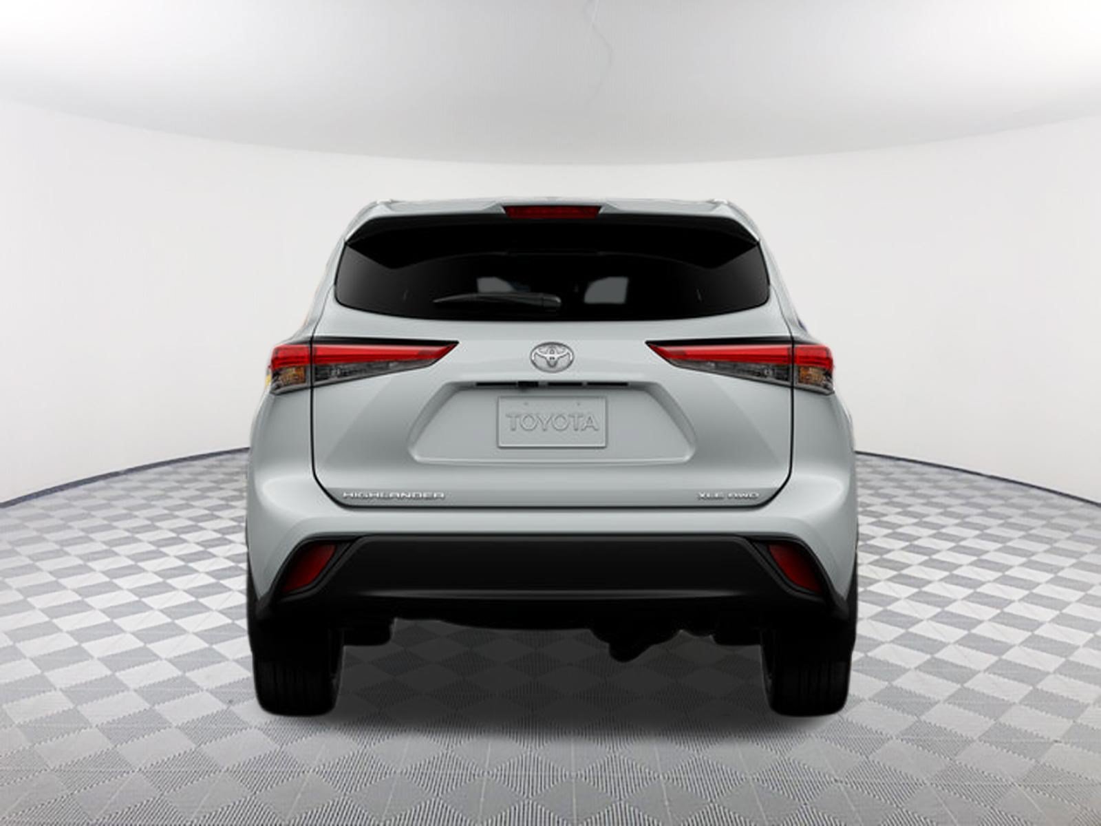 New 2026 Wind Chill Pearl Toyota XLE image 8