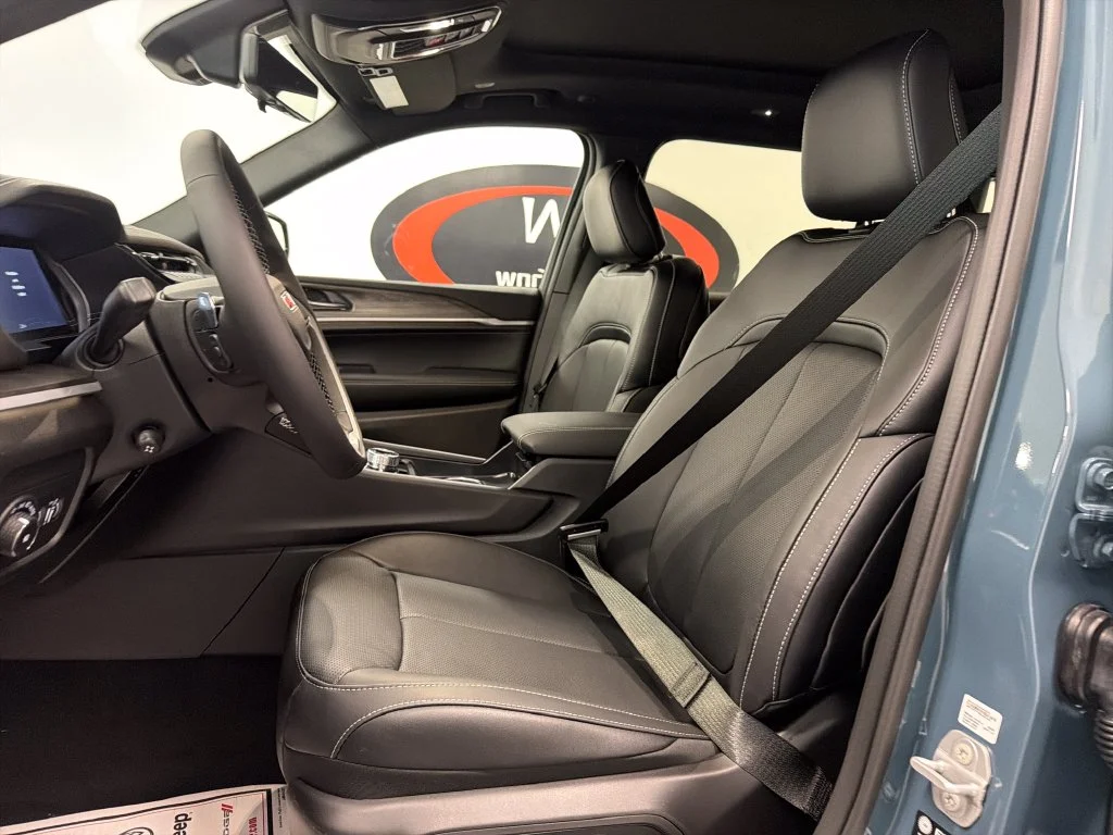 New 2027 Gray Jeep Limited image 21