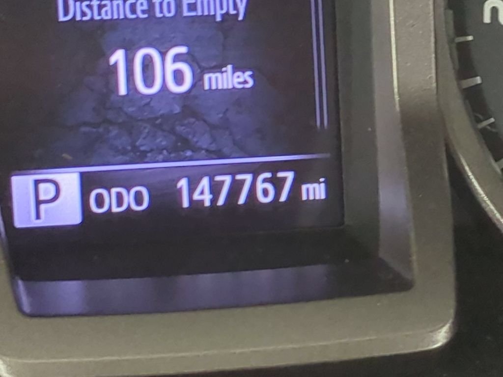 Used 2018 Gray Toyota SR5 image 32