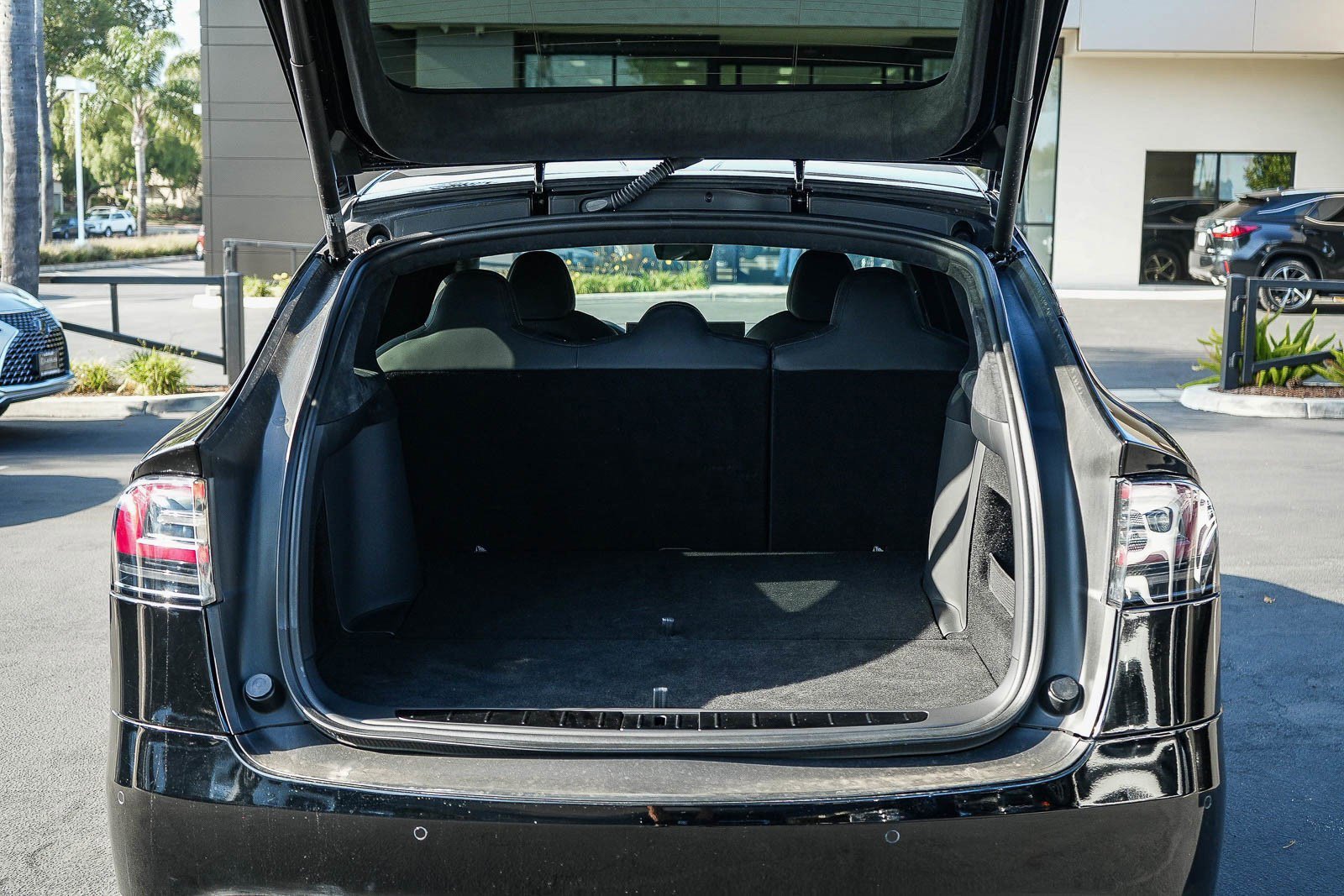 2023 Tesla Model X Long Range - Photo 24