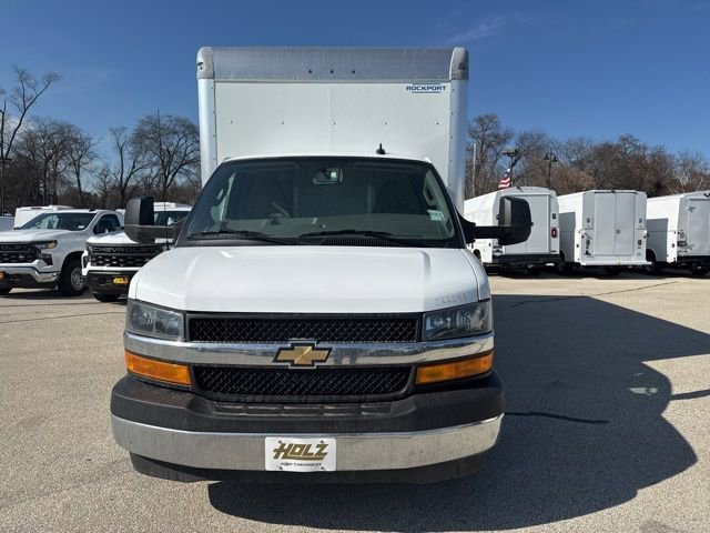 New 2025 Summit White Chevrolet 2WT image 2