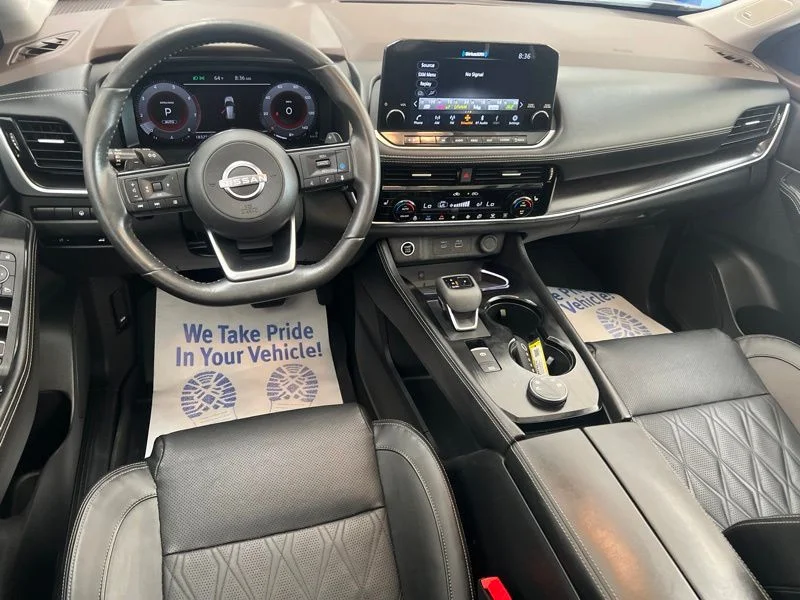 Used 2023 Gray Nissan Platinum image 28