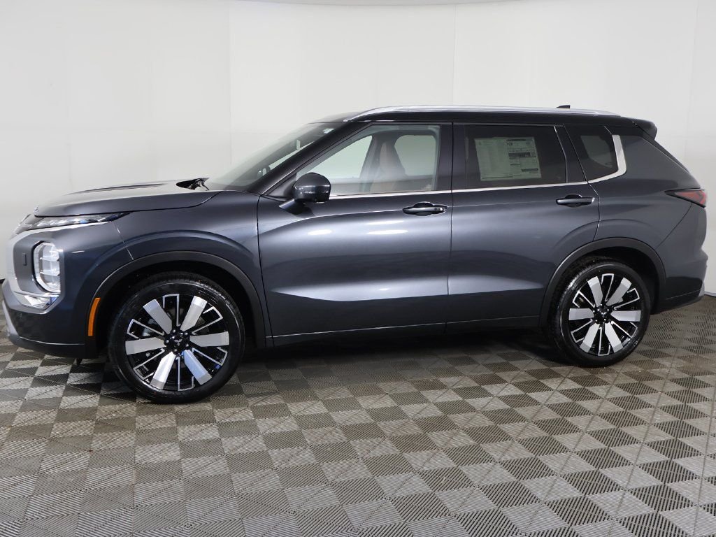 2025 Mitsubishi Outlander SEL - Photo 22