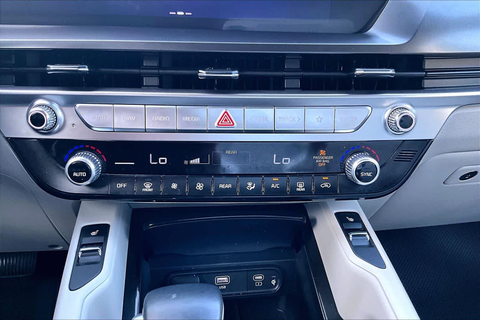 Certified Used 2025 Glacial White Pearl Kia S image 33